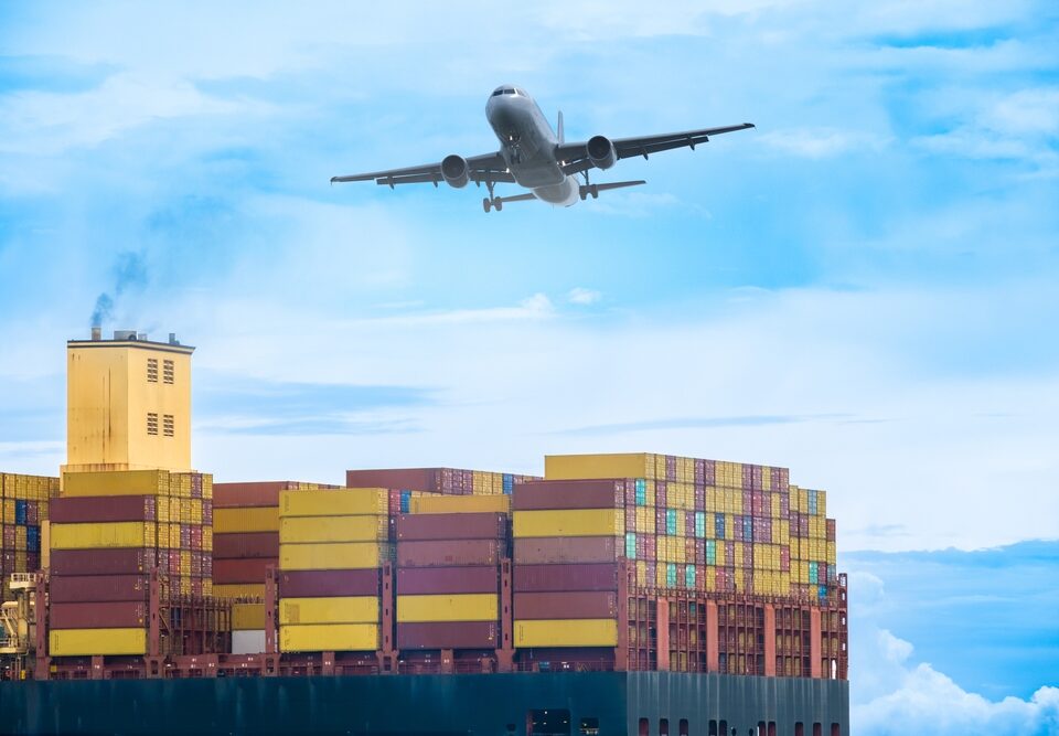 When Should You Use Air Freight Instead of Ocean Freight?